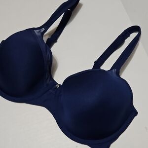 Bali Navy Seamless Underwire Molded Pads Size 36D Bra